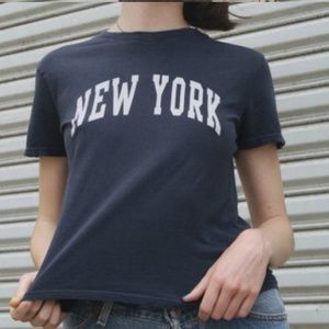 Brandy Melville New York Jamie top john galt